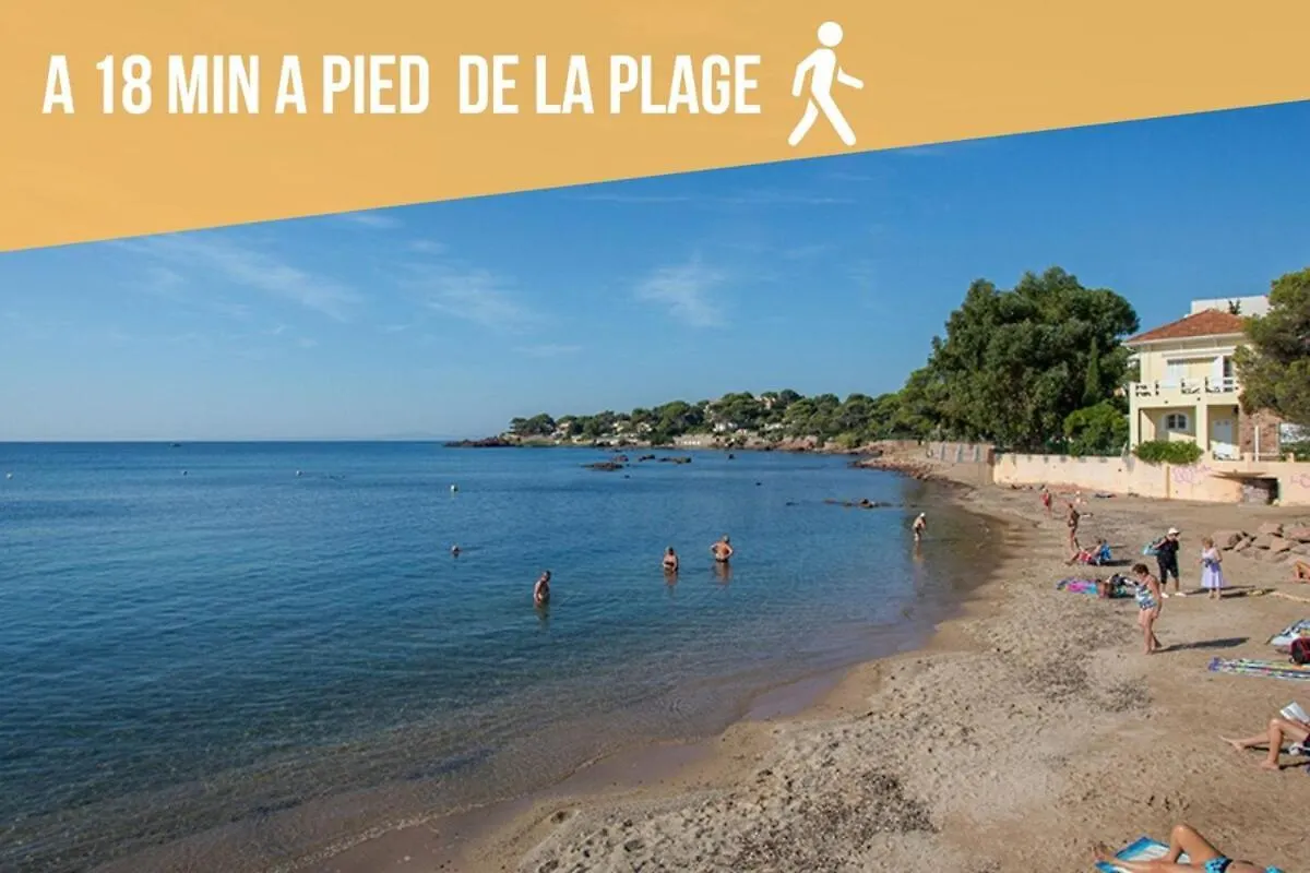 Villa 4 Chambres - Piscine - Parking - Clim Saint-Raphael  France