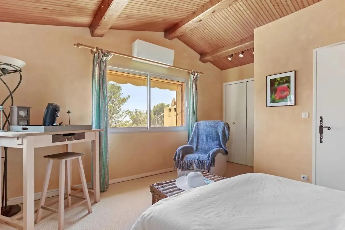 Villa 4 Chambres - Piscine - Parking - Clim Saint-Raphael