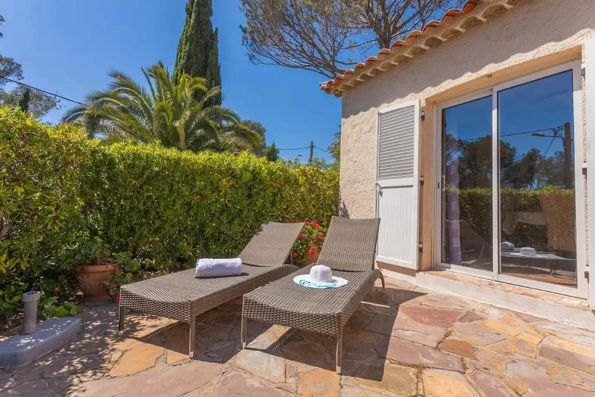 Villa 4 Chambres - Piscine - Parking - Clim Saint-Raphael  France