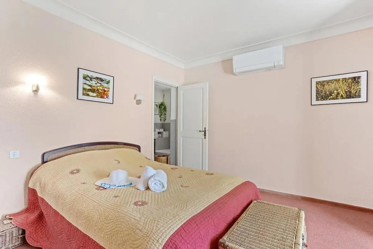 Villa 4 Chambres - Piscine - Parking - Clim Saint-Raphael   Saint-Raphael (Var)