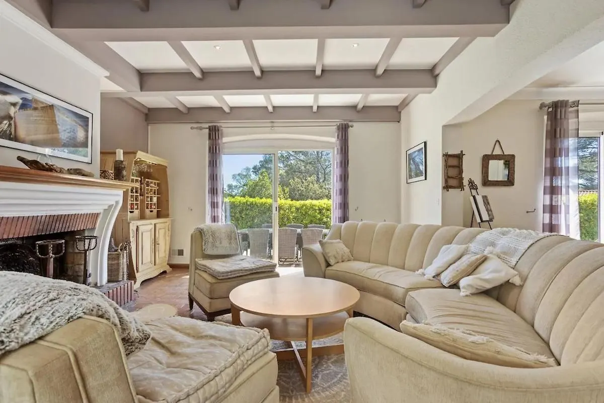 Villa 4 Chambres - Piscine - Parking - Clim Saint-Raphael