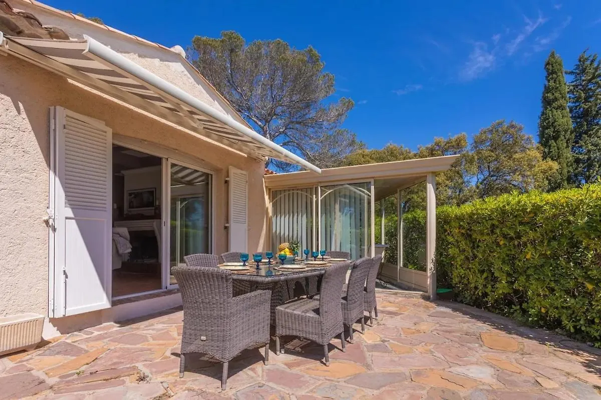 Villa 4 Chambres - Piscine - Parking - Clim Saint-Raphael